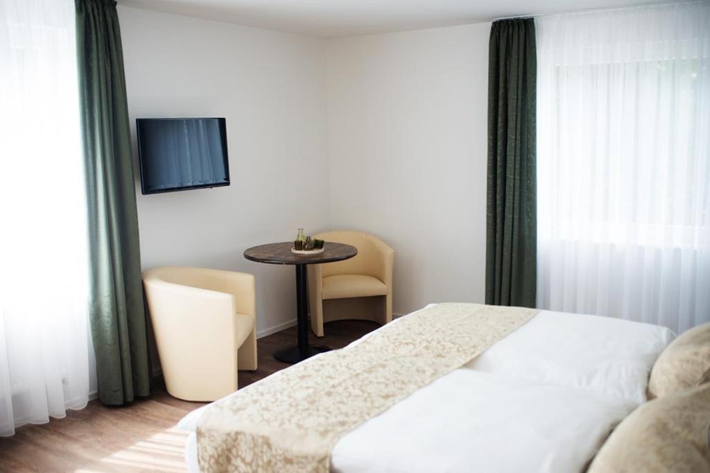 Auerhahn Nest Hotel Bad Wildbad Exterior photo